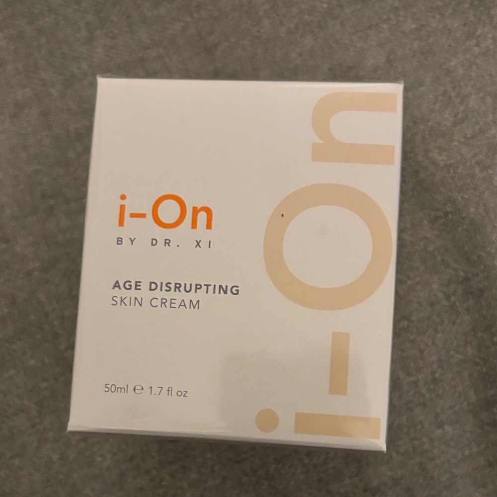 Age Disrupting Skin Cream - White